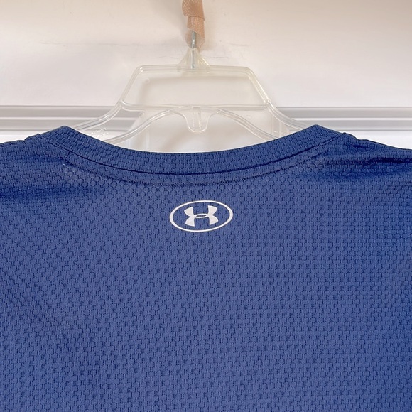 UNDER ARMOUR Women’s Tech Heatgear short sleeve v-neck shirt size S - Picture 5 of 6